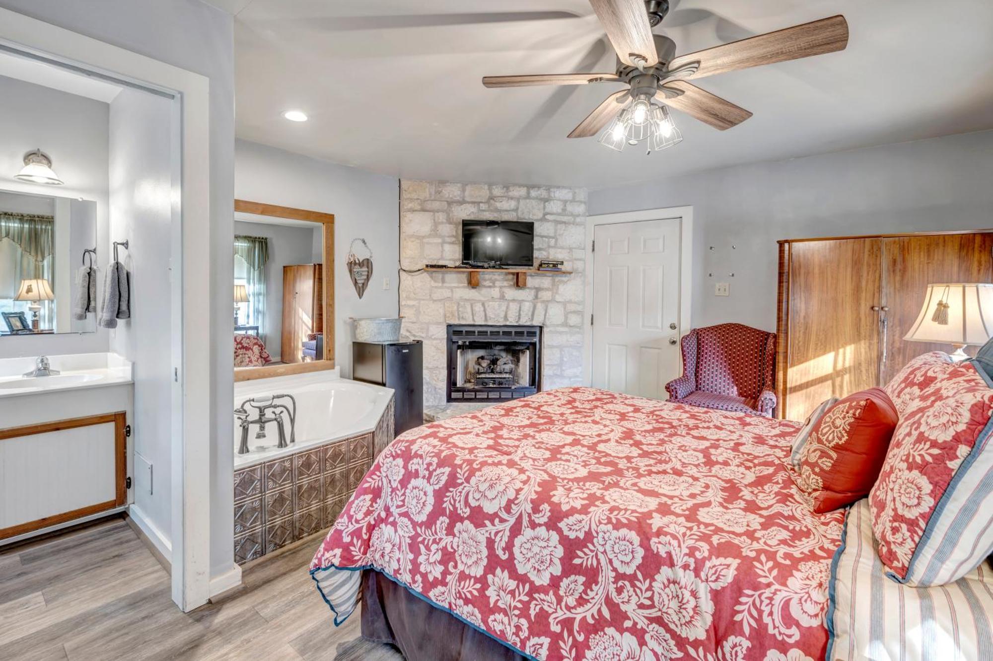 Full Moon Inn Fredericksburg Ngoại thất bức ảnh