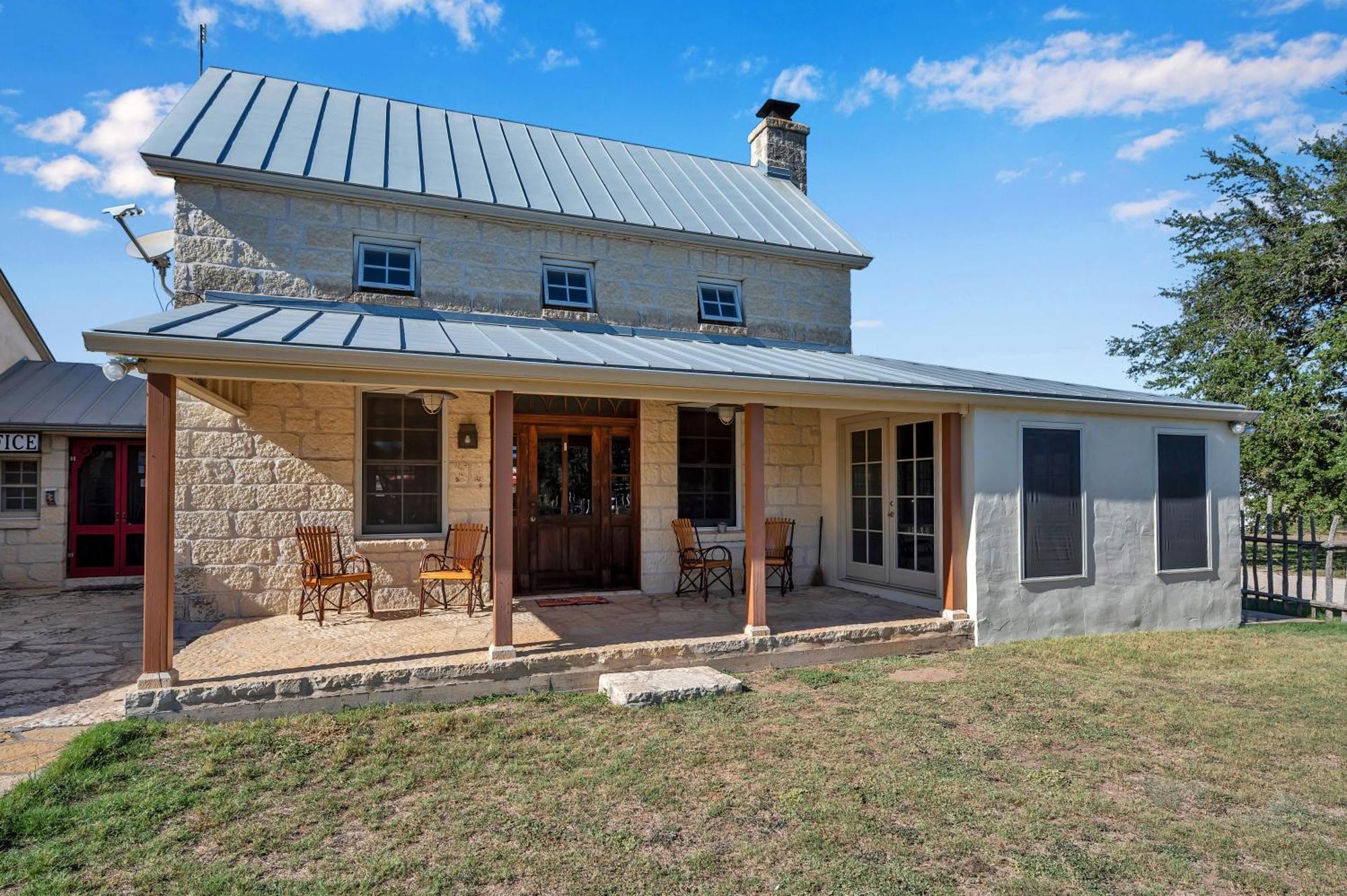 Full Moon Inn Fredericksburg Ngoại thất bức ảnh