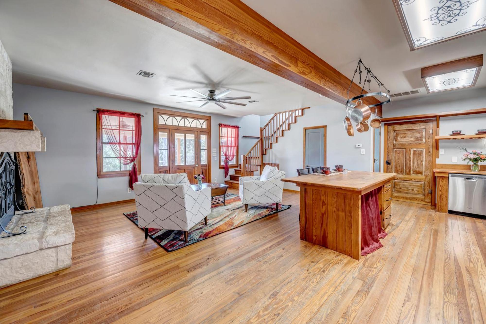Full Moon Inn Fredericksburg Ngoại thất bức ảnh