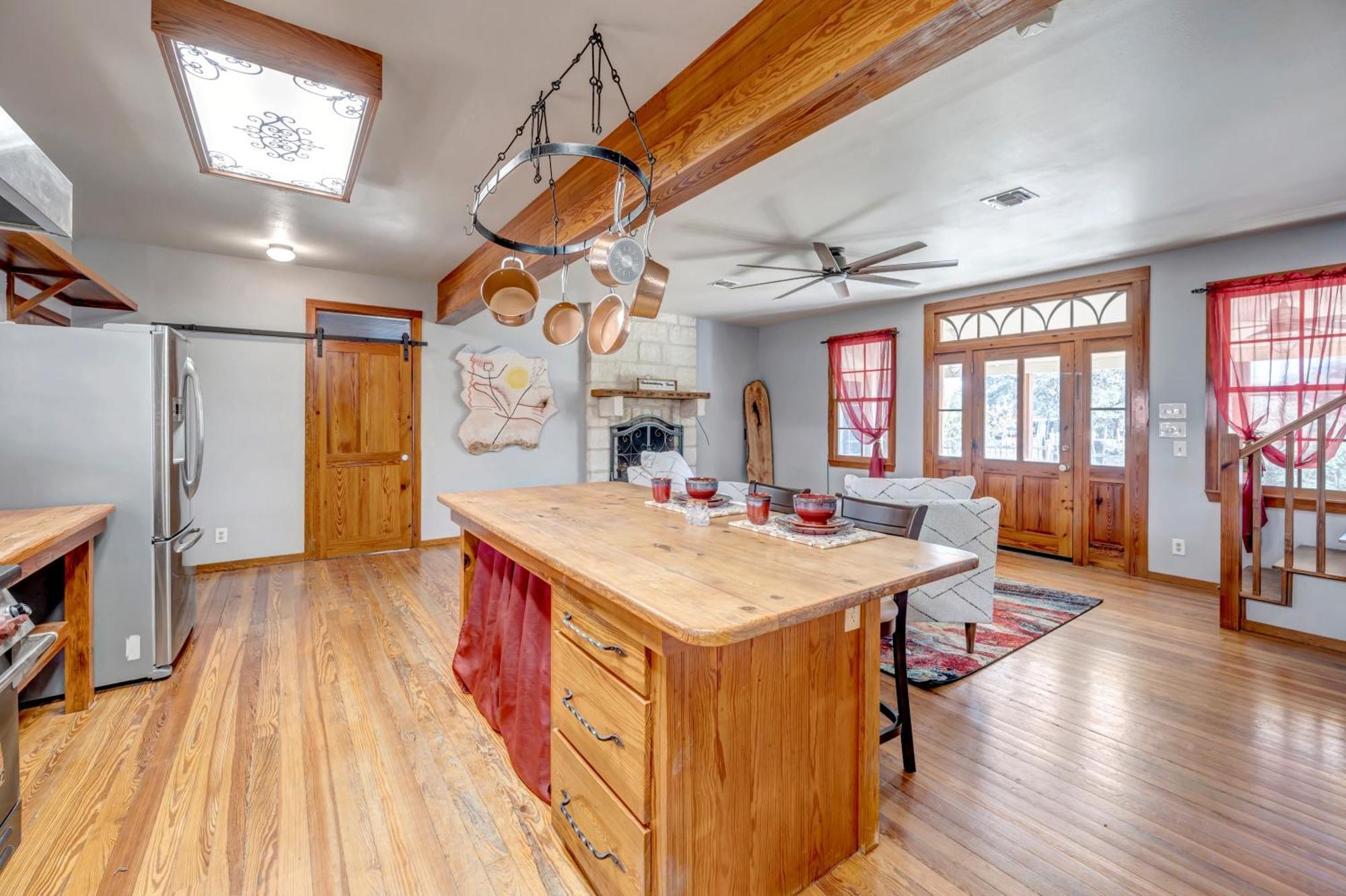 Full Moon Inn Fredericksburg Ngoại thất bức ảnh