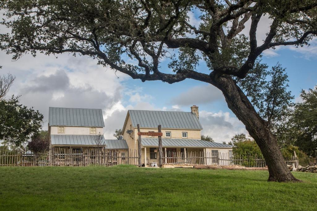 Full Moon Inn Fredericksburg Ngoại thất bức ảnh
