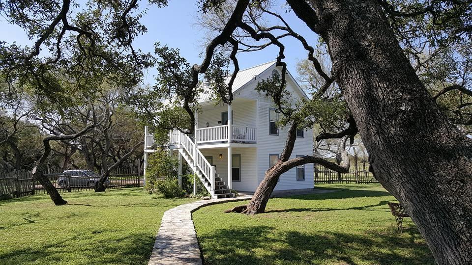 Full Moon Inn Fredericksburg Ngoại thất bức ảnh