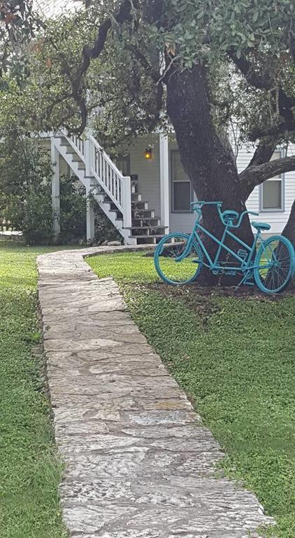 Full Moon Inn Fredericksburg Ngoại thất bức ảnh